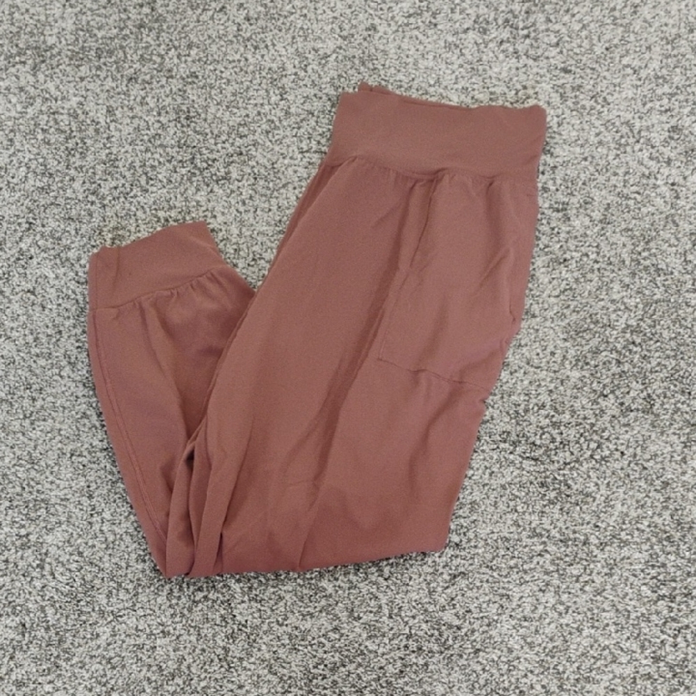 Athleta Salutation Jogger